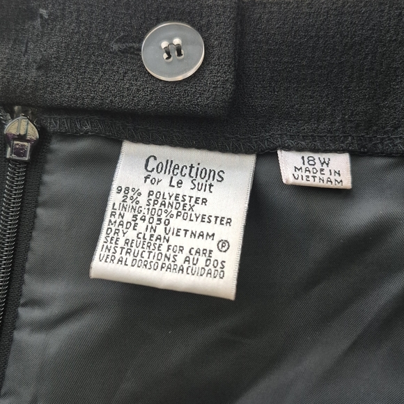 Women's Green Blazer & Black Skirt - Picture 7 of 9